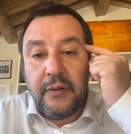 Salvini attacca Conte: 