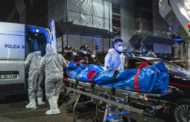 Nordafricani prima lo sgozzano e poi fuggono cambiandosi i vestiti