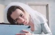 Russia, ragazza attratta dagli oggetti 