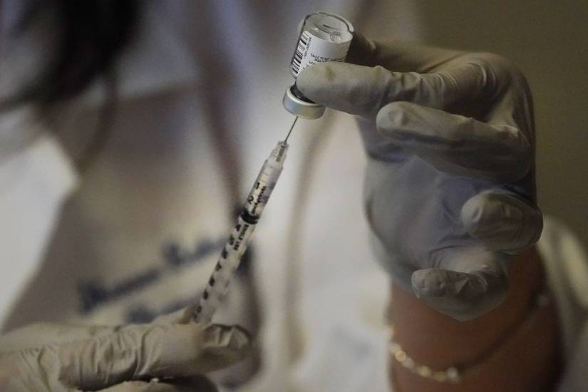 Ecco che cosa succede 8 mesi dopo la vaccinazione anti Covid