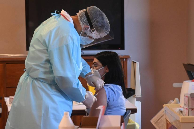 Via al report sui vaccinati. Per ora sono quasi 10mila