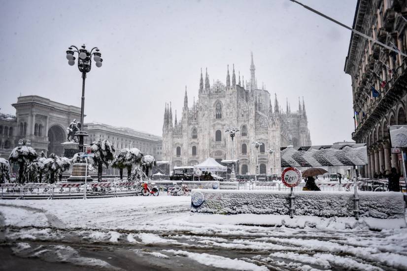 Neve a Milano, tre cani folgorati da scariche elettriche