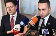 Verifica di governo: i 5 Stelle da Conte, c'è anche Di Maio. I dem mordono il freno: 