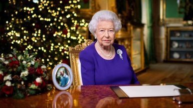 Dalla regina Elisabetta il discorso alla nazione dal castello di Windsor: 