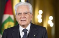 Mattarella si sottoporrà al vaccino appena possibile. L'annuncio per dare l'esempio ai cittadini