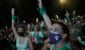 Svolta storica in Argentina, da oggi l'aborto è legale 