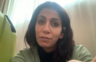 Mamma con tre figli bloccata in aeroporto: 