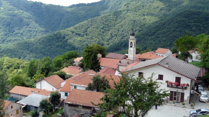 Fascia, in Liguria il paese più vecchio d'Italia, dove non nascono bambini da vent'anni