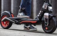 Debutto Aprilia, ecco il monopattino elettrico in stile racing