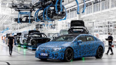 Mercedes-Benz punta sull’elettrico: sei nuovi modelli Eq entro il 2022