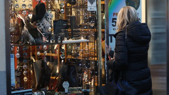 Firenze, sensi unici pedonali in centro contro gli assembramenti pre-natalizi