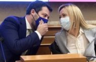 Governo, Salvini e Meloni litigano sulla sfiducia a Conte