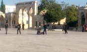 Attacco a Gerusalemme, gli agenti rispondono e uccidono un aggressore 17enne