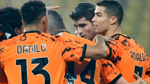 Accolto il ricorso del Napoli, la partita con la Juve va giocata: le reazioni dei tifosi sui social