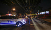 Spara all'esterno di una chiesa a New York e viene abbattuto dalla polizia