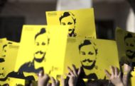 Omicidio Regeni, i genitori denunciano il governo italiano per vendita armi all'Egitto