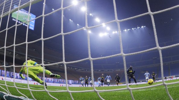 Inter-Napoli 1-0, Lukaku lancia i nerazzurri a -1 dalla vetta. Ma gli azzurri recriminano
