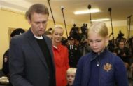 Russia, Dasha protesta con papà Navalnyj: 