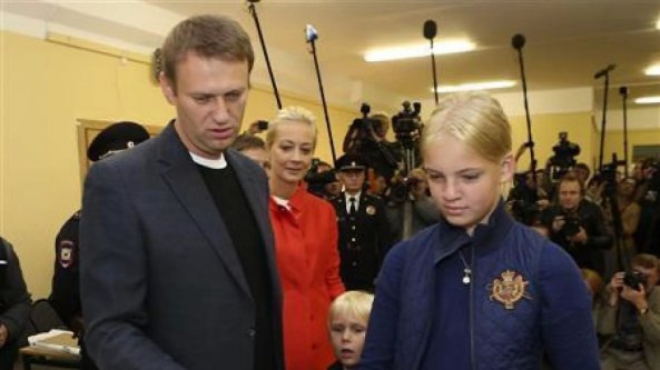 Russia, Dasha protesta con papà Navalnyj: