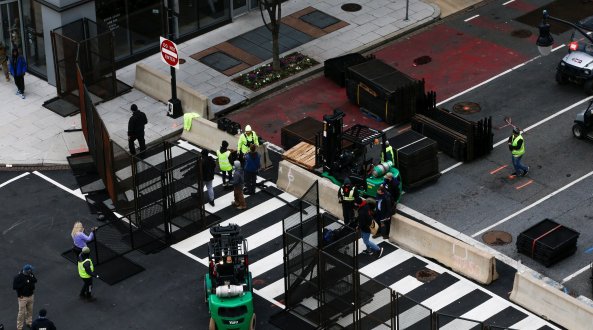 Stati Uniti, a Washington arrestato un uomo armato con false credenziali