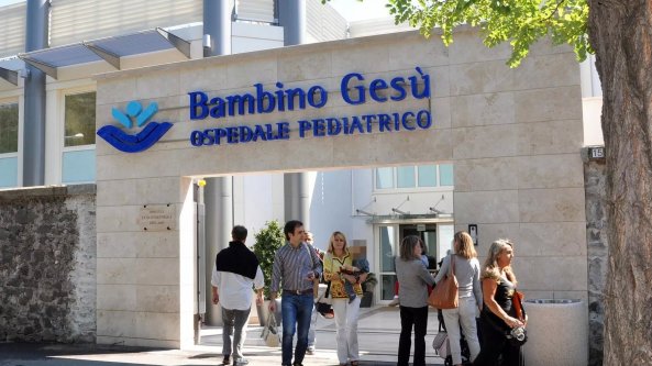 Nel bunker dei ragazzi stanchi di vivere: “Così li aiutiamo a ritrovare il sorriso ”