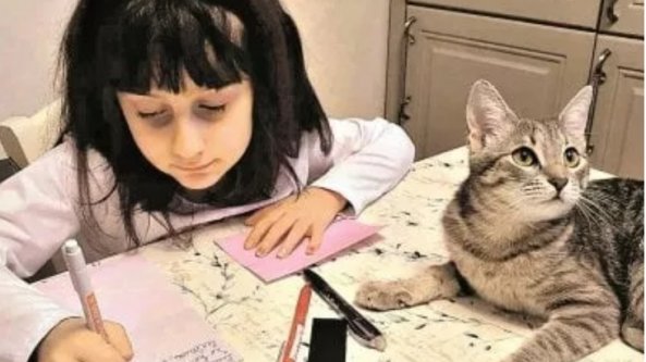 Il ritorno dell’amico di penna tra i bambini cresciuti sui social