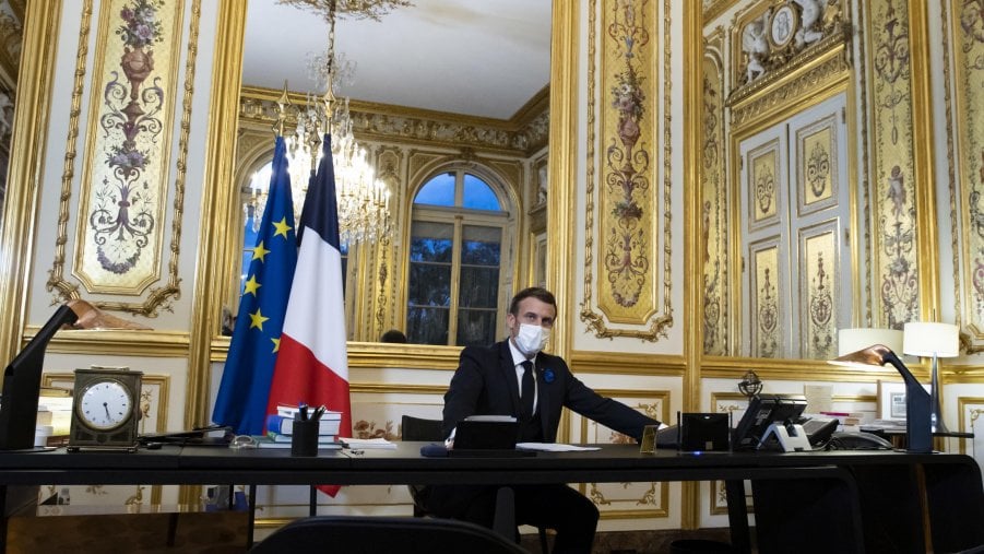 Macron: “Stabilità e Recovery priorità per l’Italia, sostegno a Mattarella