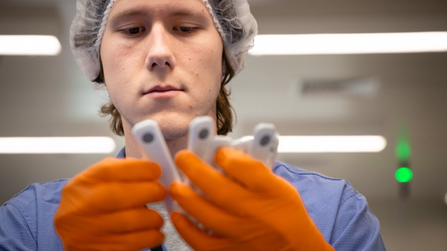 Coronavirus nel mondo: superata quota 90 milioni di casi. In Giappone nuova variante del virus