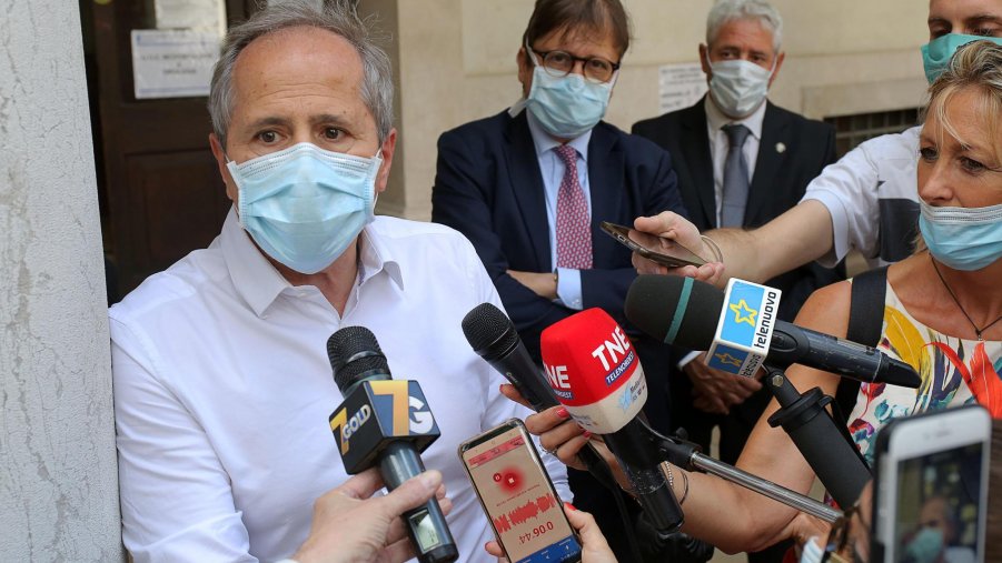 Crisanti contro Zaia: 
