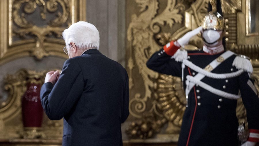 Crisi di governo, le carte  dei partiti al poker del negoziato