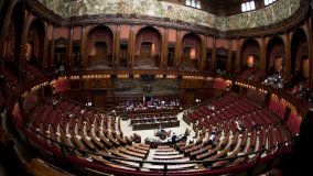 Democrazia virale. Con la pandemia torna la voglia di Parlamento