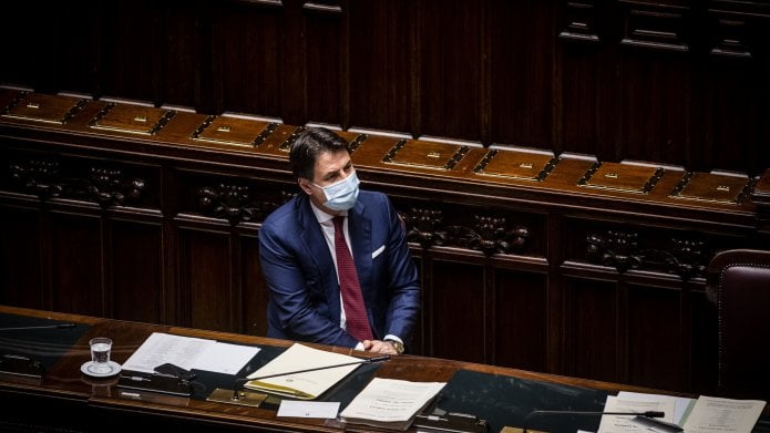 Crisi di governo, la rimonta di Conte. Al Senato vicino a quota 161 con i transfughi di Iv e Fi