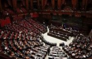 Crisi di governo, spregiudicati e anonimi. L'esercito senza volto che tiene in vita il premier