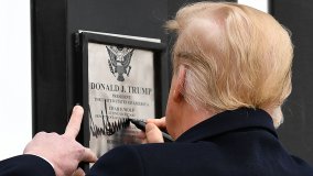 Trump e l’impeachment: “Provoca solo rabbia”. Ma i militari lo sfiduciano