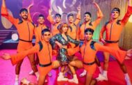 Tutti ballano Raffaella Carrà, icona libera e rivoluzionaria