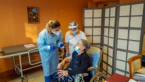 Il segreto dei centenari che hanno battuto il coronavirus