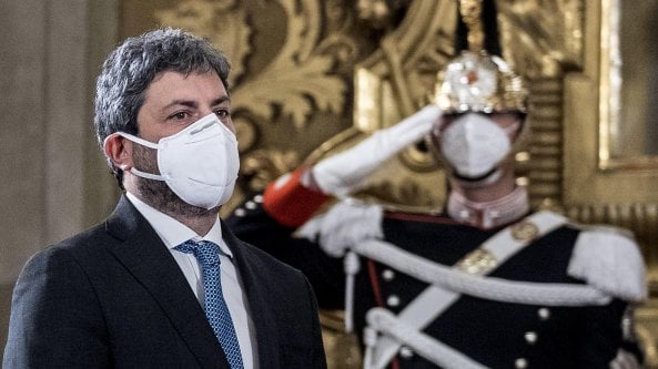Crisi di governo, il destino del Conte ter nelle mani di Fico il grillino rosso. Ma un altro nome non è tabù