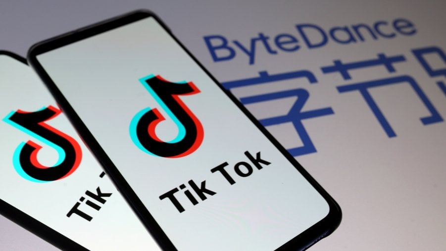 Sfida estrema pubblicata su TikTok: denunciata influencer di Siracusa