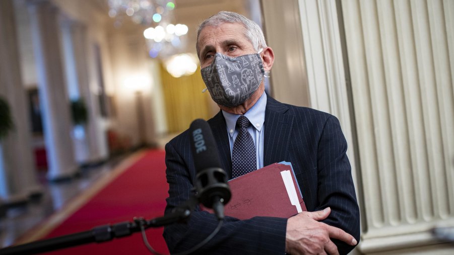 Anthony Fauci e il suo anno con Trump: 