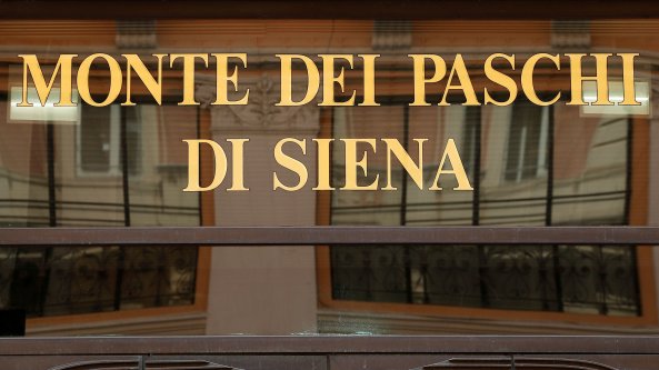 Montepaschi al bivio: ricapitalizzazione a tappe o fusione. Ma manca il candidato