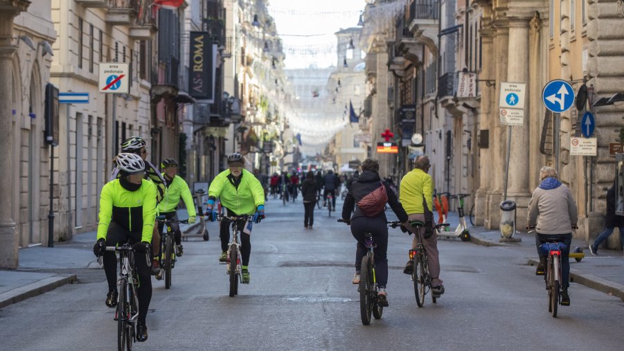 Bonus bici e monopattini, da domani le richieste online per gli esclusi dei rimborsi
