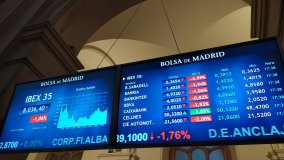 Le Borse confidano negli stimoli, listini in rialzo. Crisi di governo: spread stabile