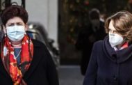 Crisi di governo, scatoloni e ultime riunioni. Così Bellanova e Bonetti preparano l’addio a Conte