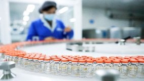 Covid, i vaccini dobbiamo produrli in Italia