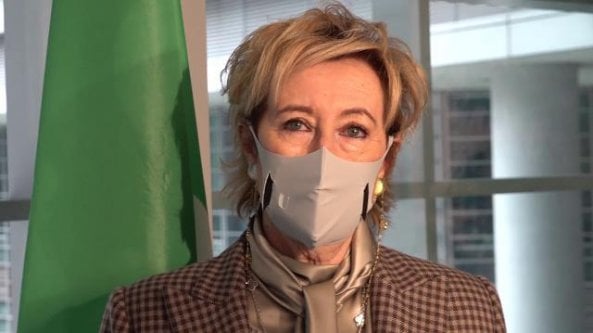 I nodi della sanità in Lombardia che Letizia Moratti deve sciogliere: governance, territorio e rapporto tra pubblico e privato
