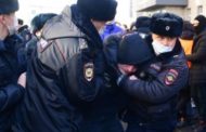 Manifestazioni in tutta la Russia per Navalnyj: arresti e minacce