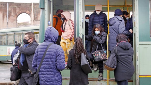 Ecco le regioni che possono diventare gialle, Lazio e Lombardia ancora arancioni