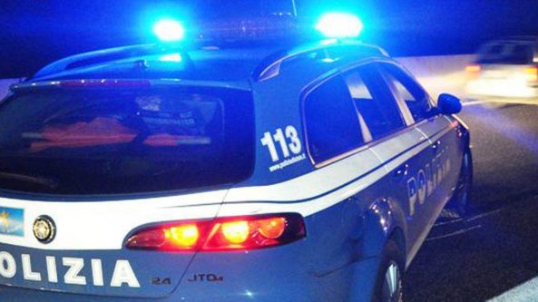 Lucca, scontro tra gang giovanili: 15enne ferito grave, un denunciato