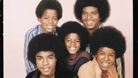 Michael Jackson torna in classifica: le strane sorprese delle canzoni di Natale