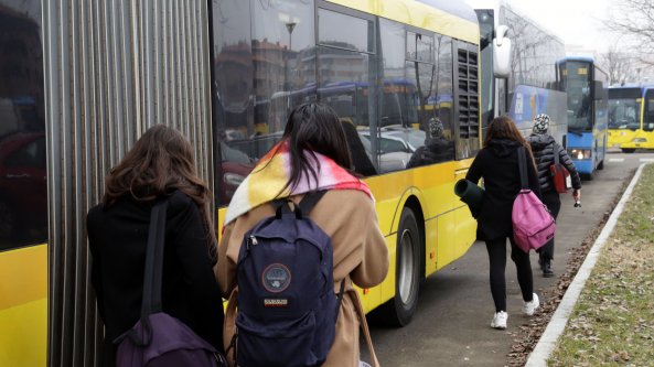 In Puglia riapertura delle scuole superiori verso lo slittamento al primo febbraio ma senza opzione dad, la richiesta dei sindacati